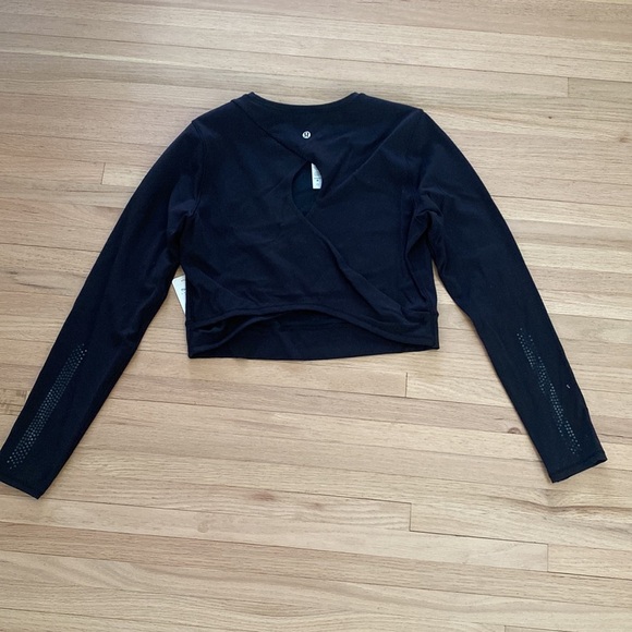 Lululemon Plank to Pike Long Sleeve - Picture 10 of 12